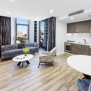 One Bedroom King Suite